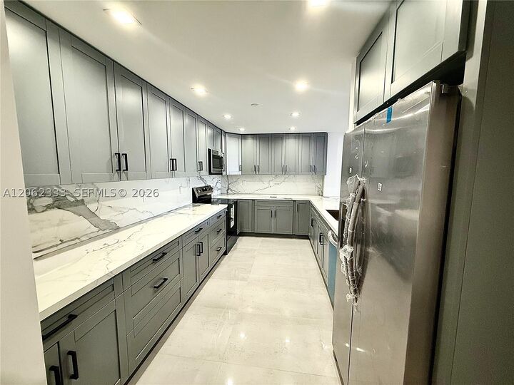 Property Photo:  151 Crandon Blvd 524  FL 33149 