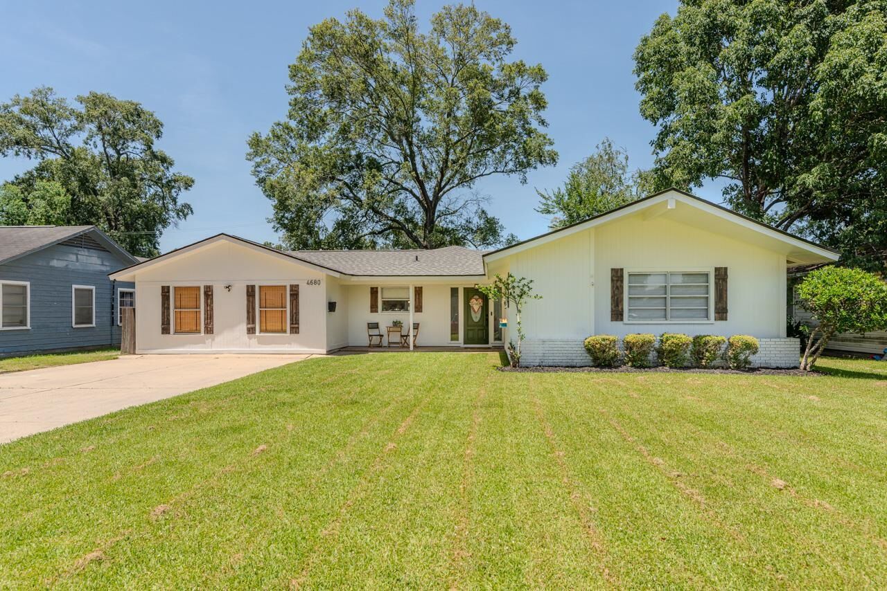 Property Photo: 4680 Fieldwood Ln. TX 77706