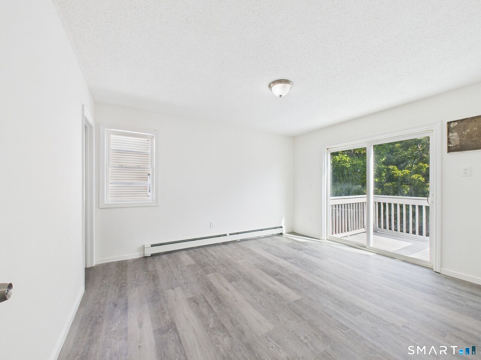 Property Photo:  25 Dewitt Street 2  CT 06519 