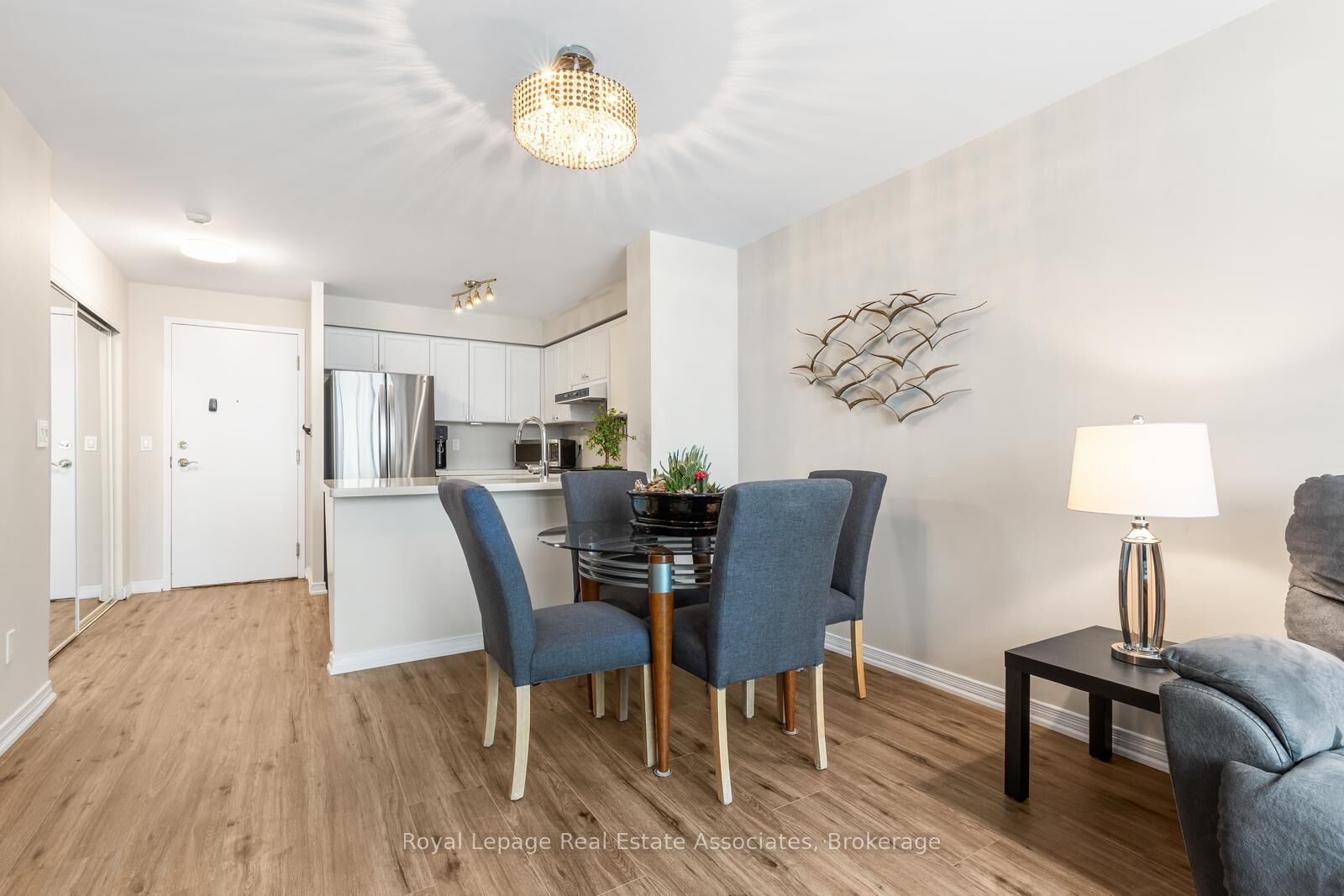 Property Photo: 2565 Erin Centre Boulevard Ph7 ON L5M 6Z8