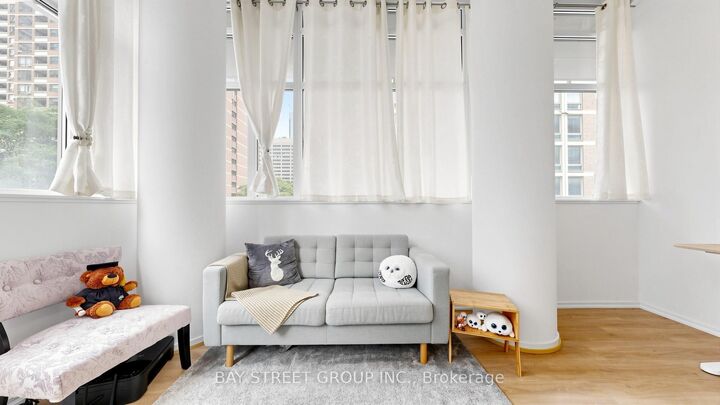 Property Photo: 75 St Nicholas Street 311 ON M4Y 0A5