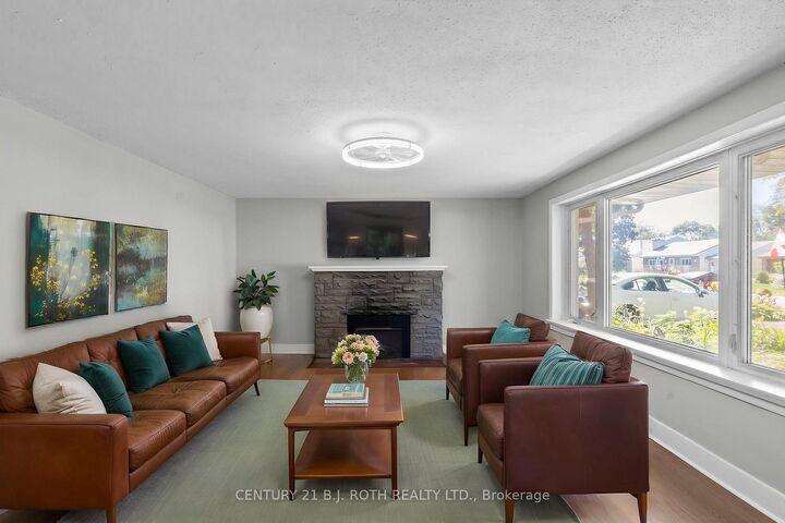 Property Photo: 323 Crawford Street ON L3V 1K2