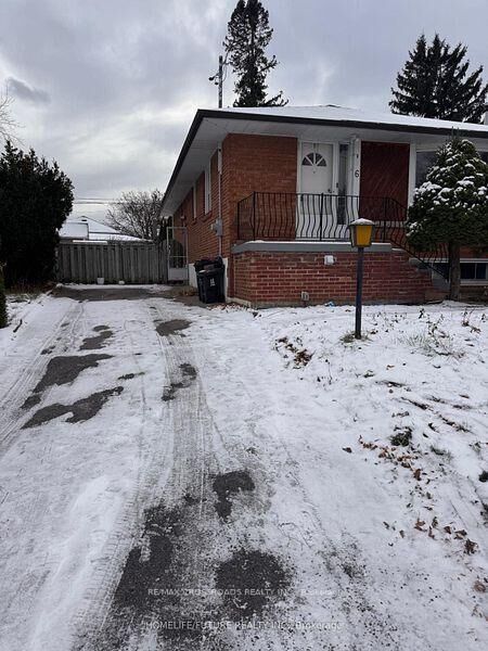 Property Photo:  6 Nero Court S Main Level  ON M1K 4V5 