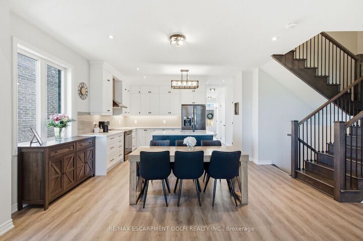 Property Photo: 119 Midland Place ON L3B 0H4