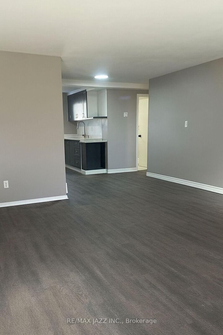 Property Photo: 37-43 Leonard Avenue ON K8V 2R3