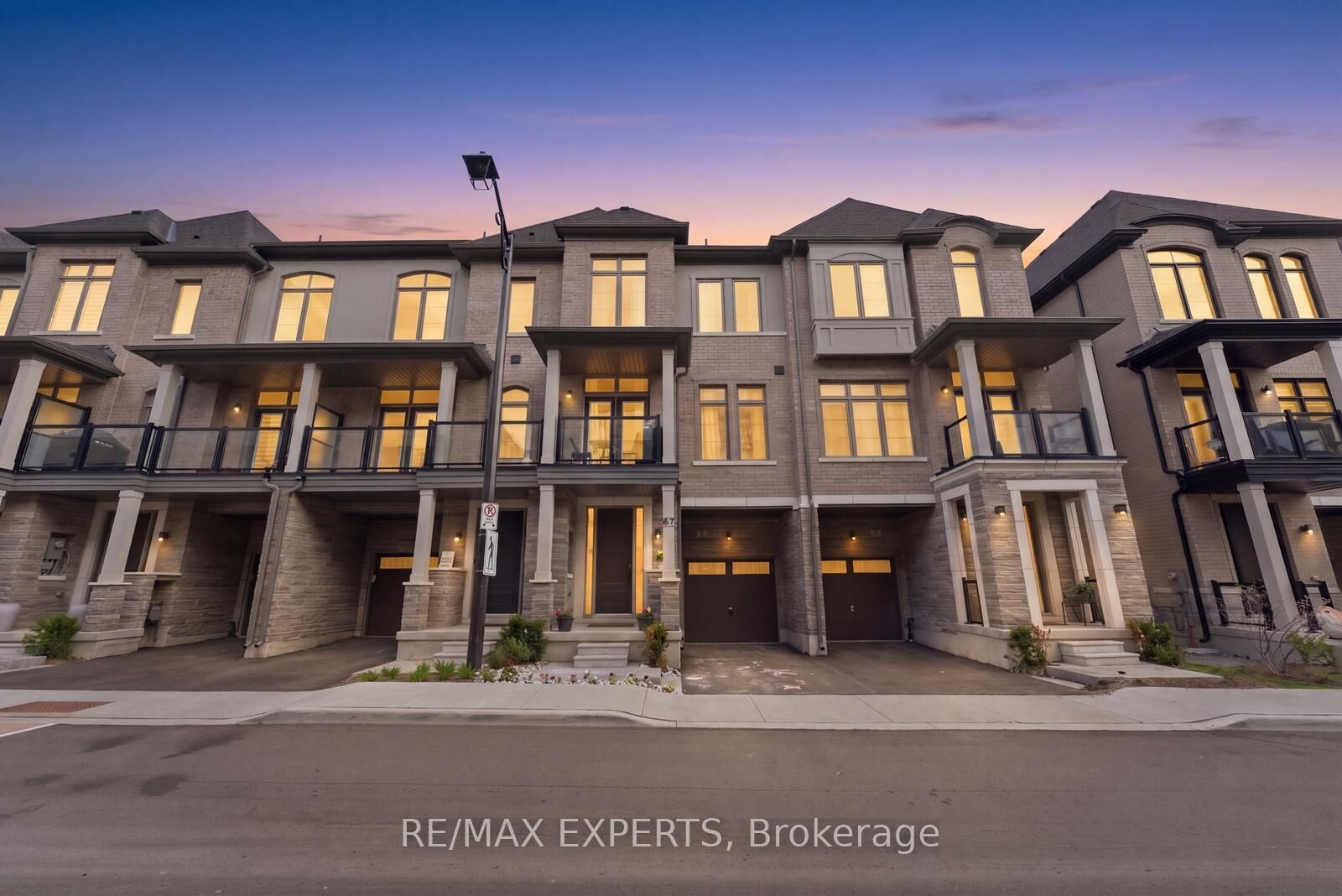 Property Photo: 87 De La Roche Drive ON L4L 1A6