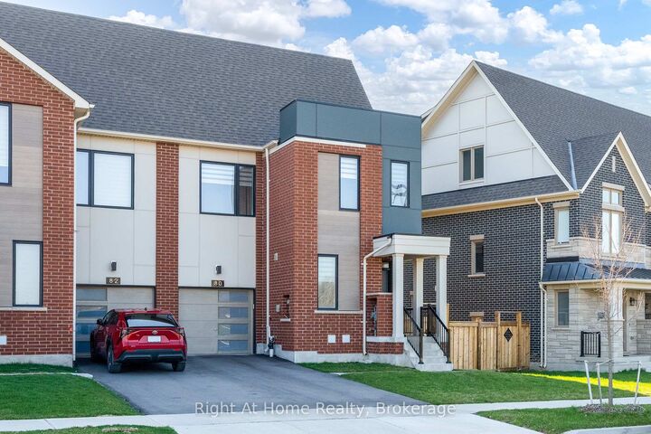 Property Photo: 80 Settlers Road E ON L6H 0Y8
