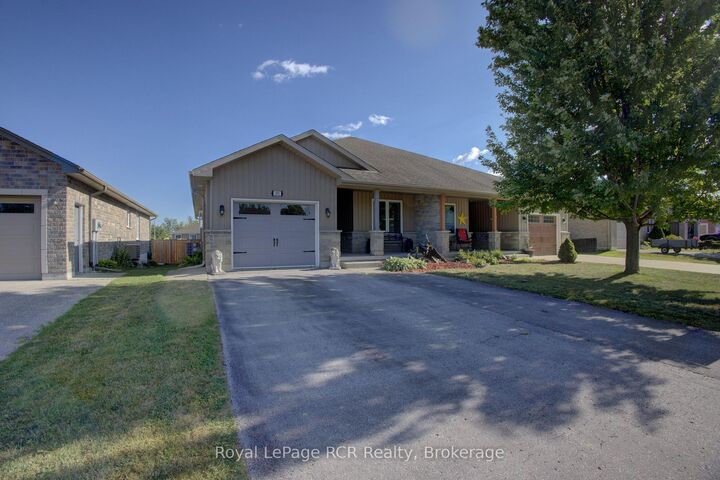 Property Photo:  105 Milton Seiler Crescent  ON N0G 2P0 