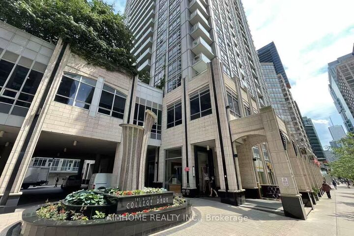 761 Bay Street 2313 — photo 1