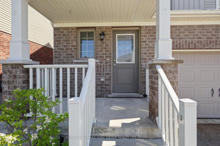 Property Photo:  132 Banting Crescent  ON L0M 1B6 