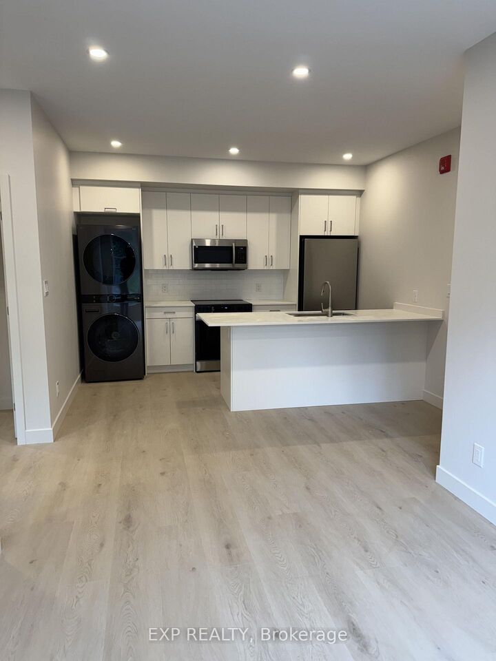 Property Photo:  1301 Dorchester Avenue 4  ON K1Z 8E8 