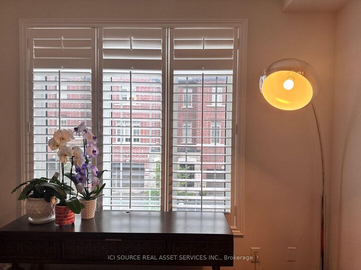 Property Photo:  69 Gordon Circle  ON L3Y 0C9 