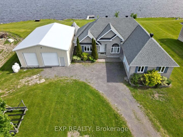 Property Photo:  15 Rue Haute Rive Street  ON K0B 1J0 