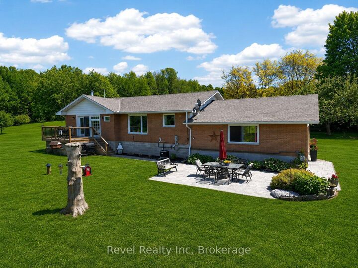2391 Rumney Road — photo 1