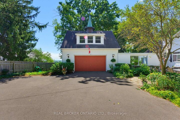 Property Photo: 24 Pleasant Ridge Road ON N3T 5L5