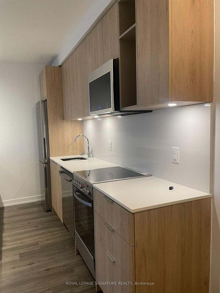 Property Photo:  25 Nicholas Avenue 412  ON M5A 0M9 