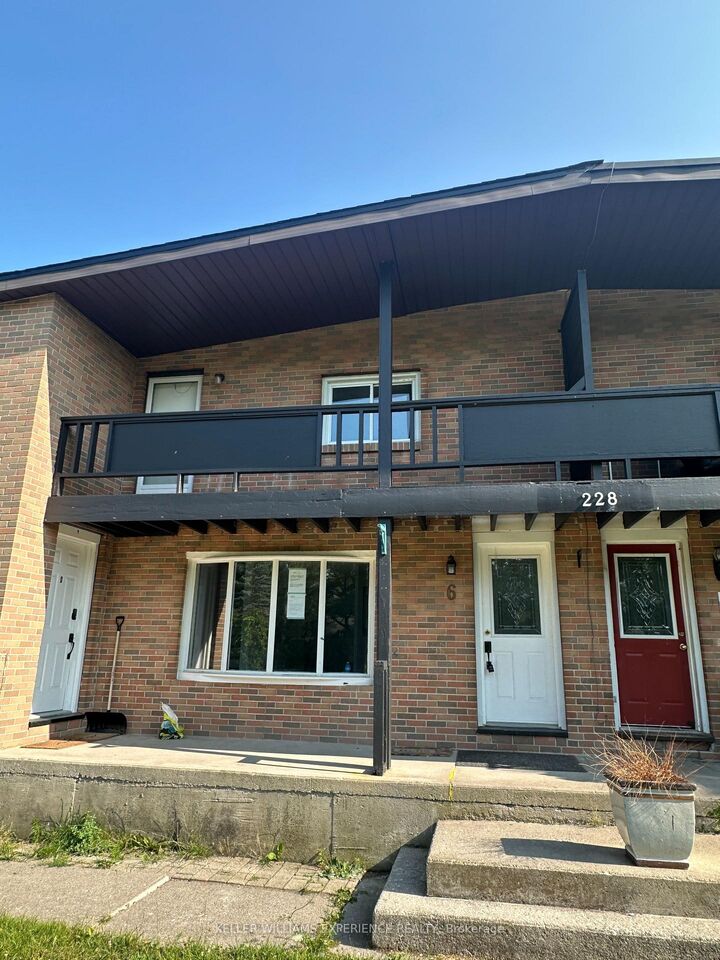 Property Photo:  228 Cindy Lane 6  ON L0M 1B0 