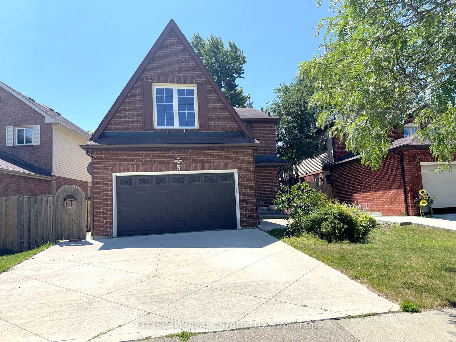 Property Photo: 3 Gervais Drive ON L6Y 2V3