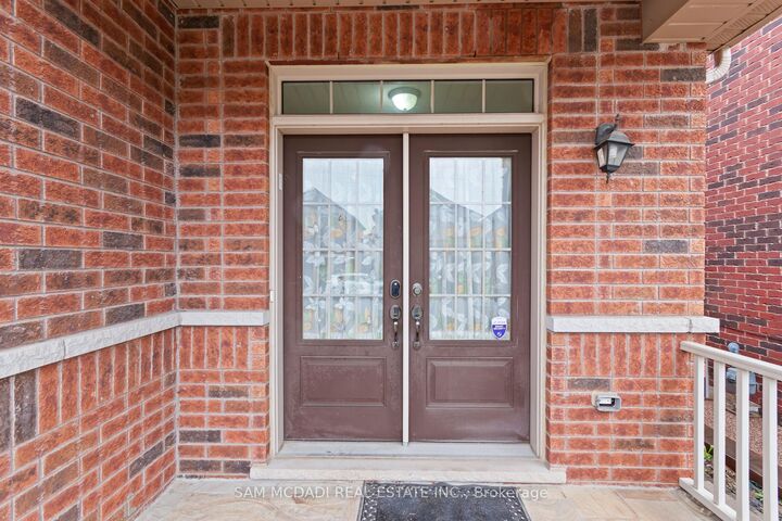 Property Photo: 80 Durango Drive ON L6X 5G9