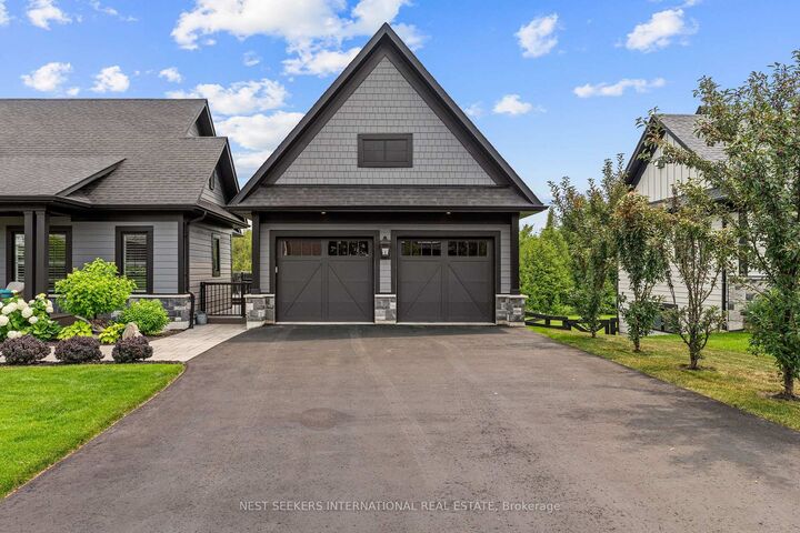 Property Photo: 7 Georgian Grande Drive ON L0K 1E0
