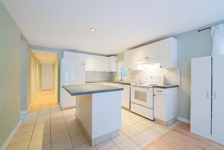 Property Photo: 1310 Spruston Rd #22 BC V9X 1R2