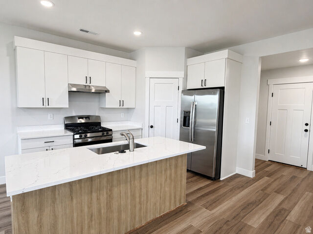 Property Photo:  1198 S Village Ln W A1  UT 84701 