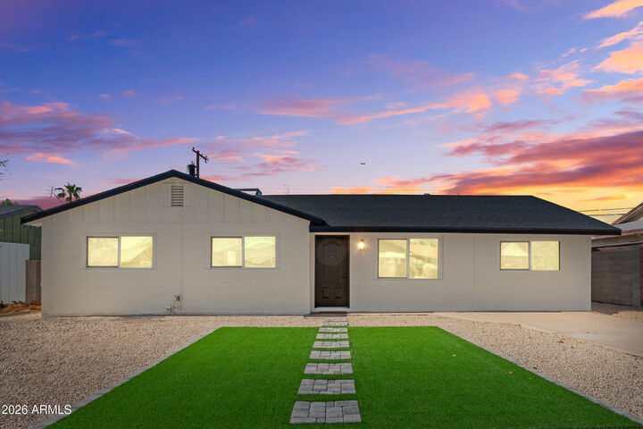 Property Photo: 401 E Continental Drive AZ 85288