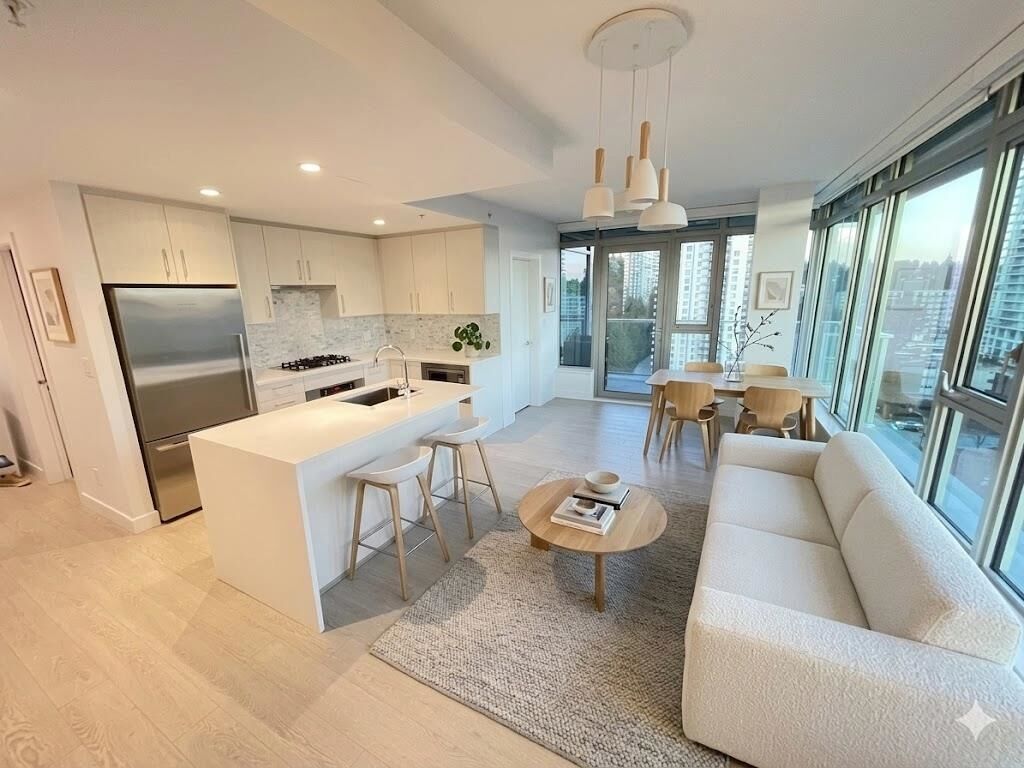 Property Photo: 518 Whiting Way 1307 BC V3J 0H7
