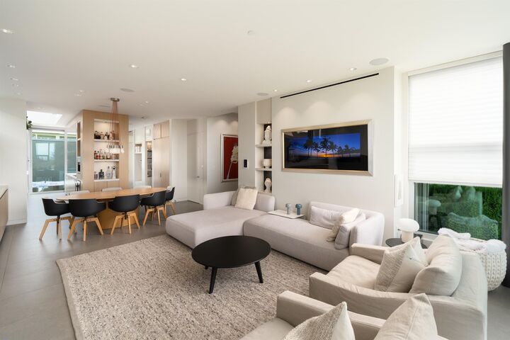 Property Photo: 3250 W 20th Avenue BC V6L 1H9