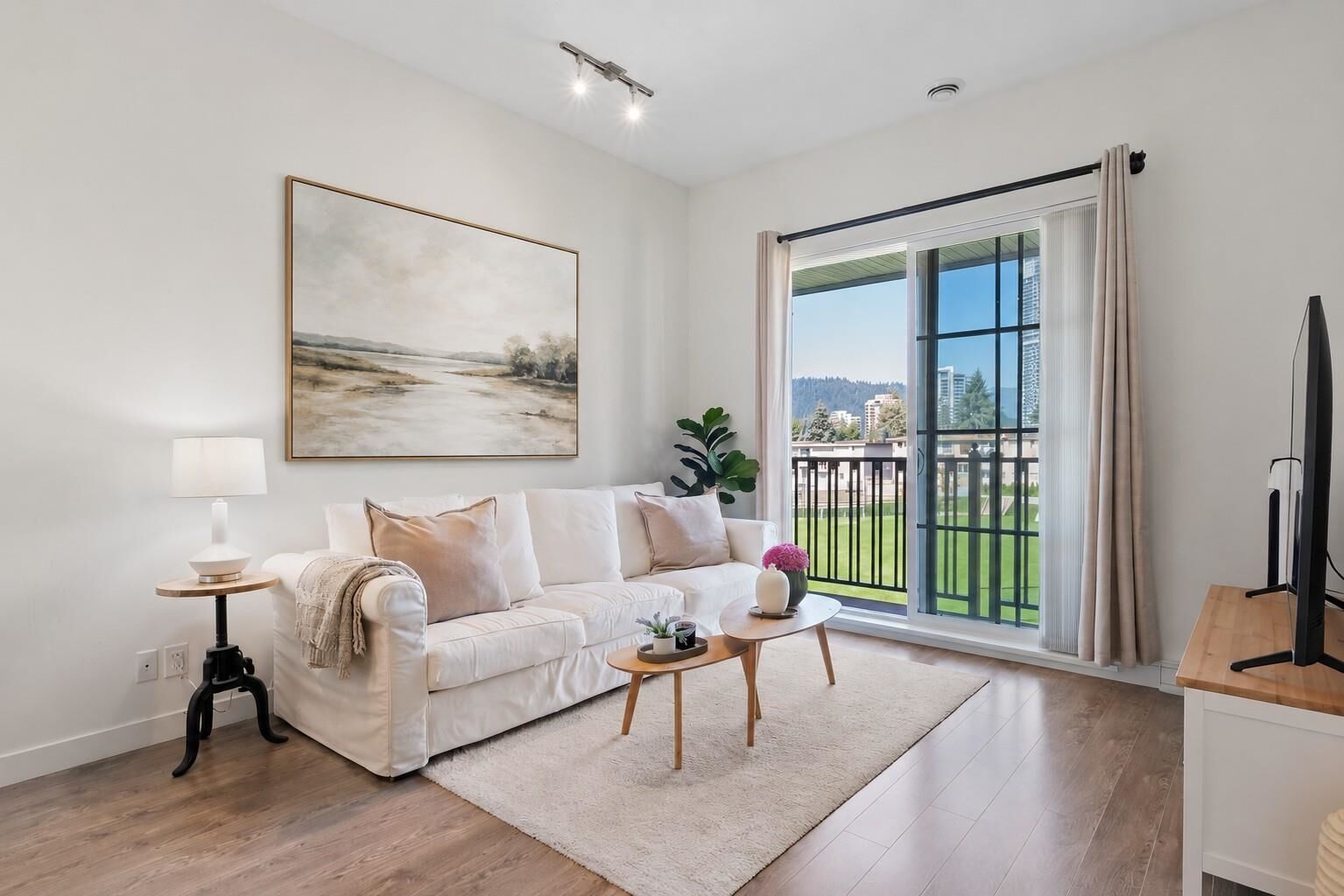 Property Photo:  555 Foster Avenue 408  BC V3J 0B6 