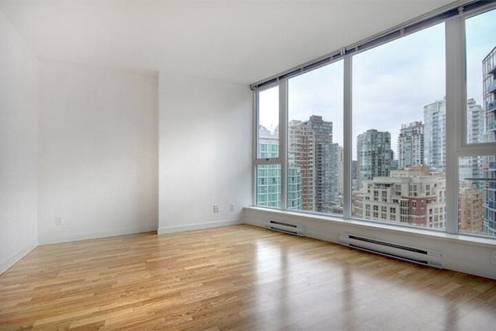 Property Photo:  233 Robson Street 2710  BC V6B 0E8 