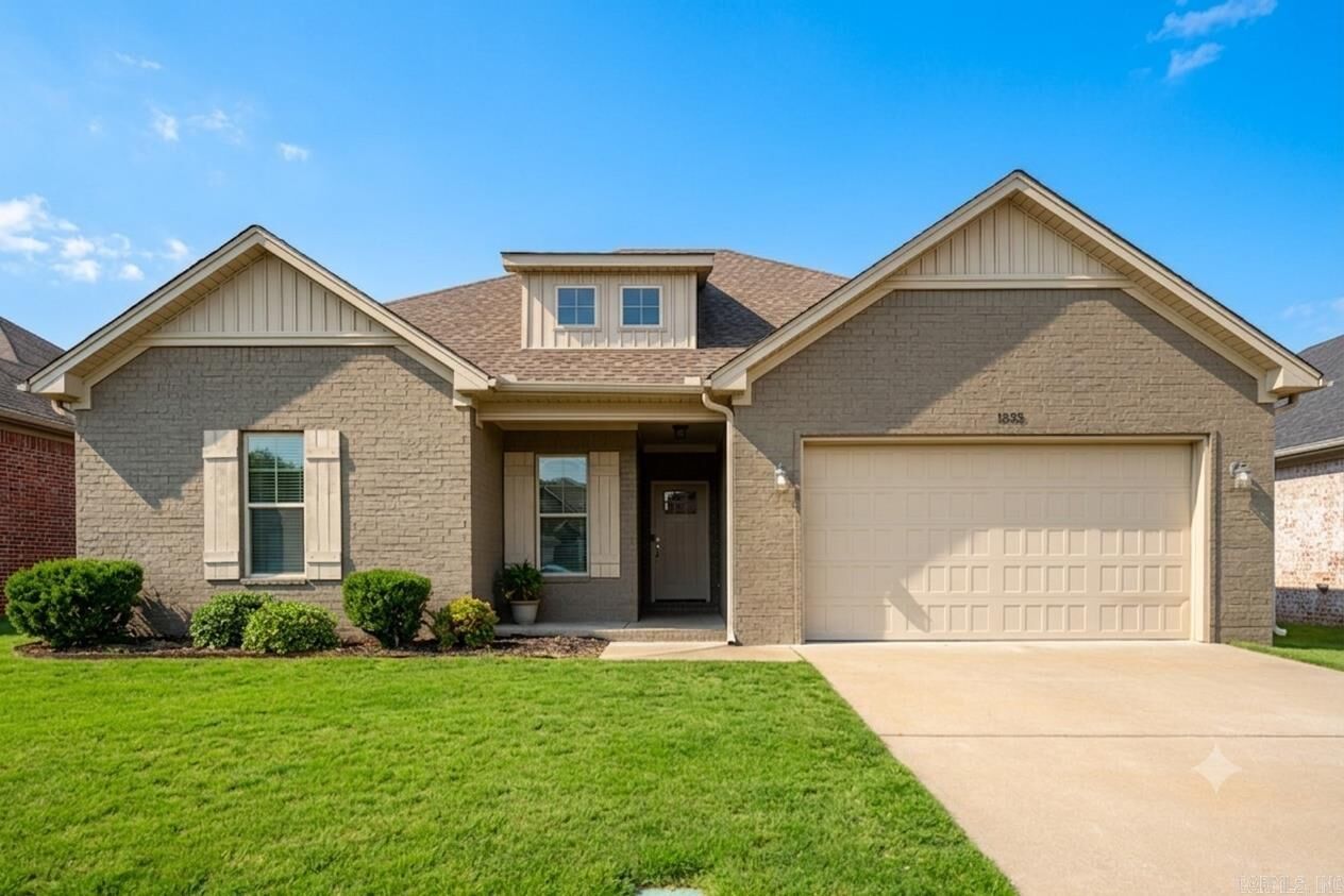 Property Photo: 1535 Cherry Bark Drive AR 72034