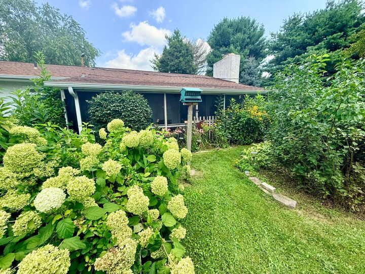 Property Photo: 5273 Solomon Avenue OH 43125