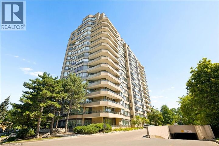 Property Photo: 4 Willow Street 1101 ON N2J 4S2