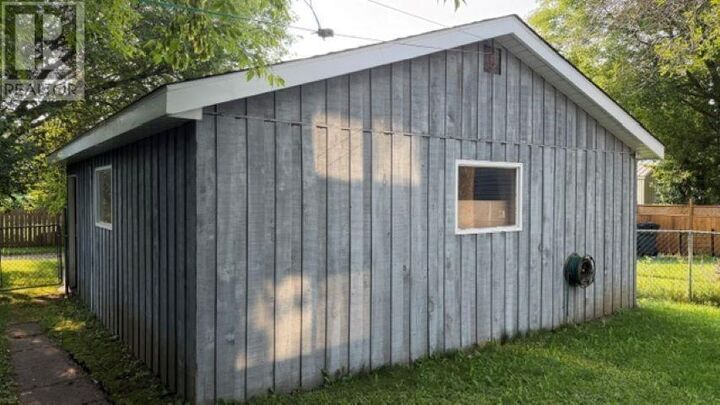 Property Photo: 325 Ray Blvd ON P7B 4E5