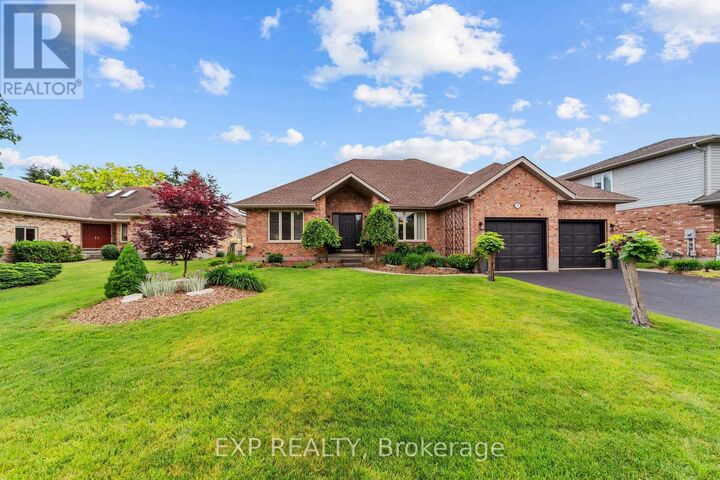 57 Valleyview Crescent — photo 1