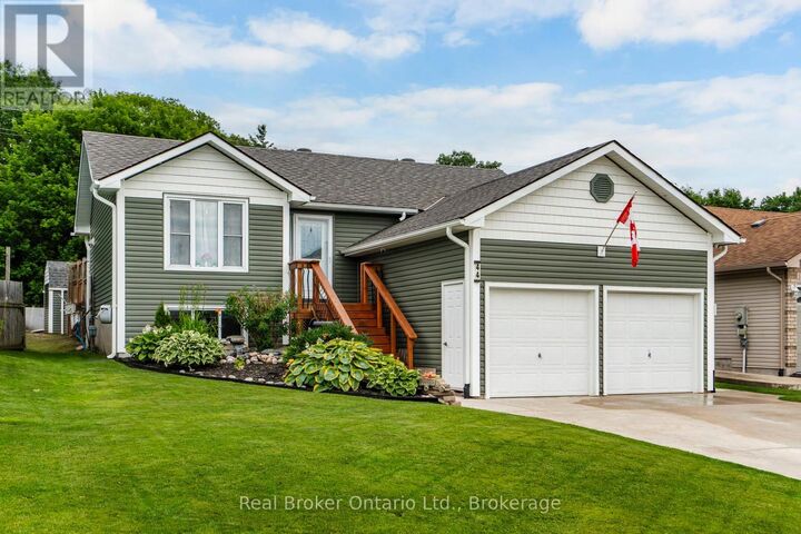 Property Photo: 44 Byrnes Crescent ON L9M 1V9