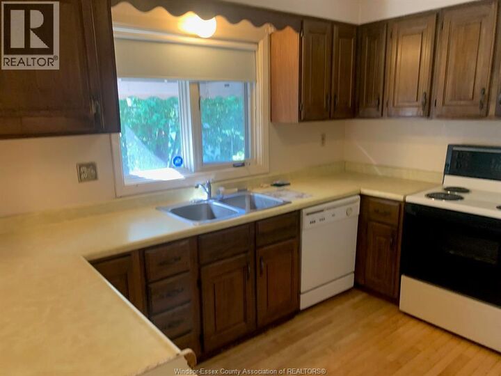 Property Photo: 2383 Parkwood ON N8W 2K3