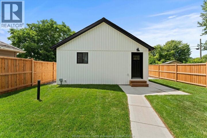 Property Photo:  557 Elinor Street  ON N8P 1E3 