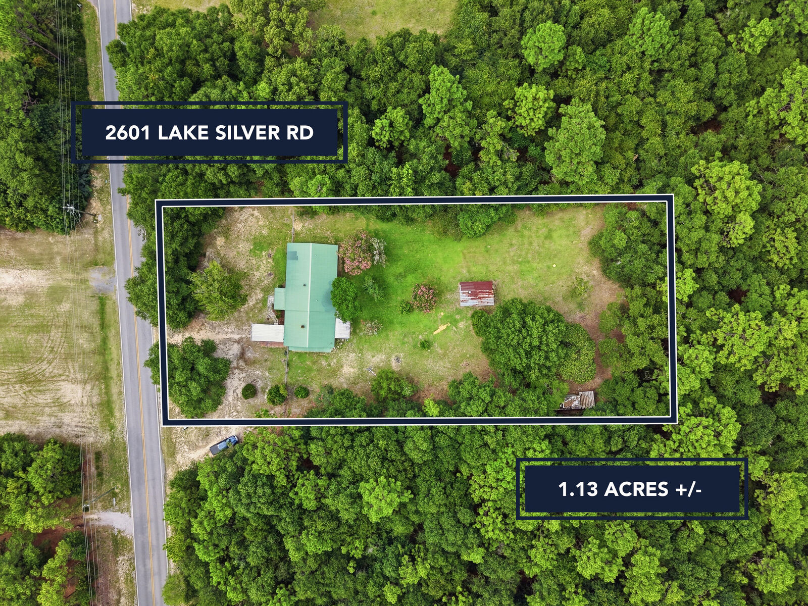 Property Photo: 2601 Lake Silver Road FL 32536