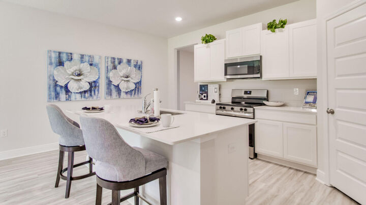 Property Photo:  5731 Dearing Street  FL 32539 