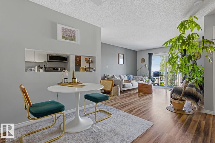 Property Photo: 2520 50 Street NW 428 AB T6L 7A8