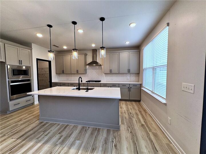 Property Photo:  115 Camdale Court  GA 30252 