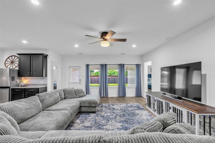 Property Photo:  3906 Windstone Glen Way  TX 77469 