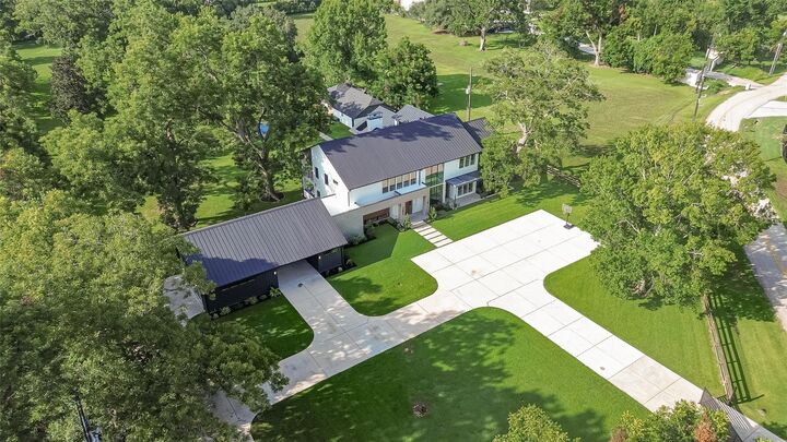 Property Photo:  5210 Manor Drive  TX 77479 