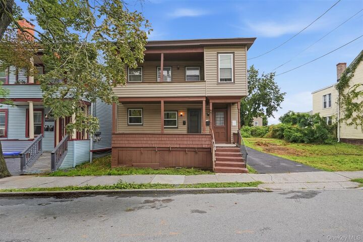 Property Photo:  25 Conklin Street  NY 12601 