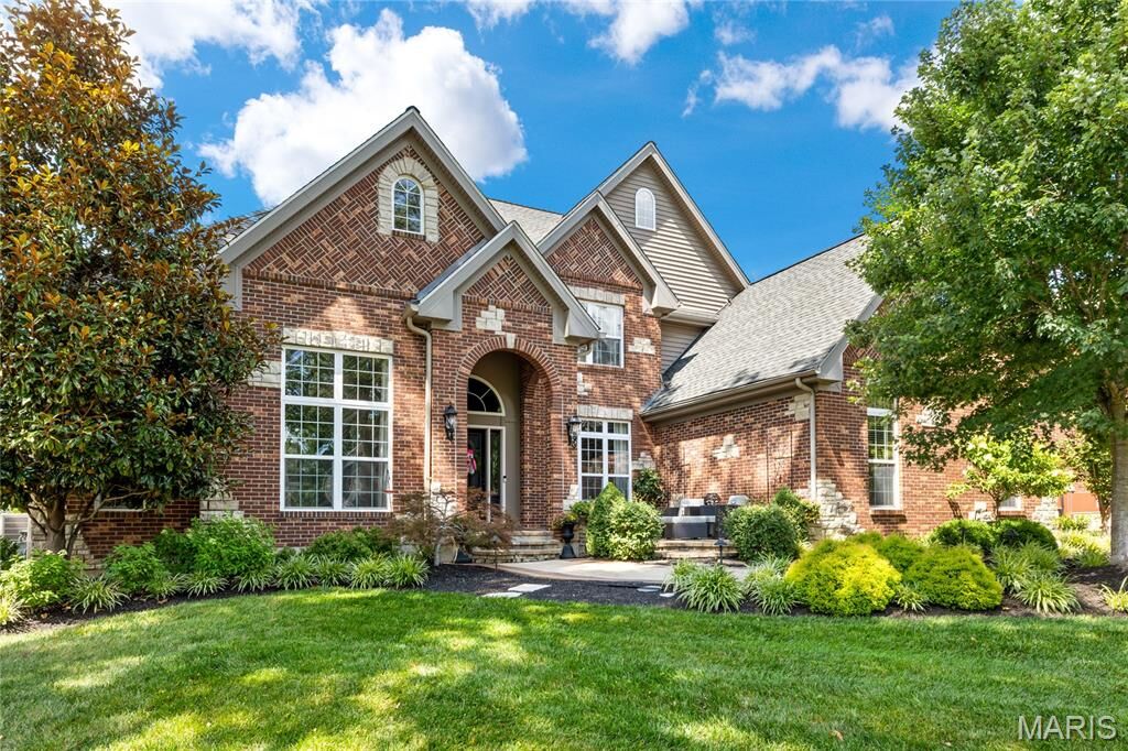 Property Photo: 11727 Fawnridge Drive MO 63131