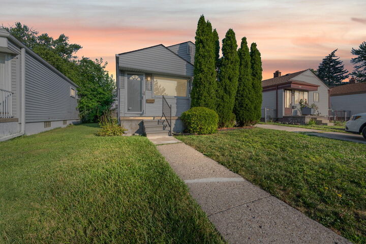Property Photo: 2478 River Drive MI 48146