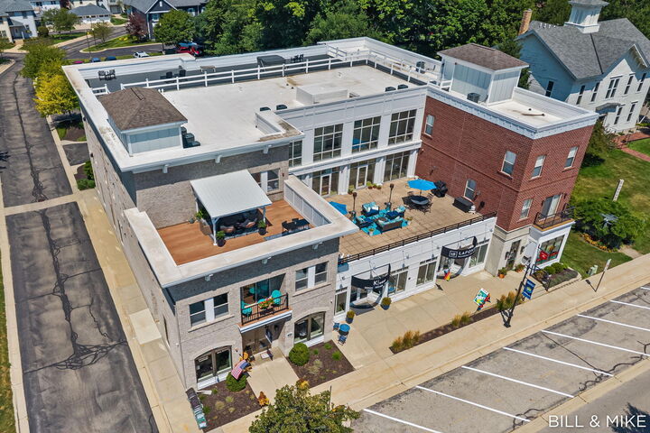 Property Photo: 150 W Center Street MI 49406