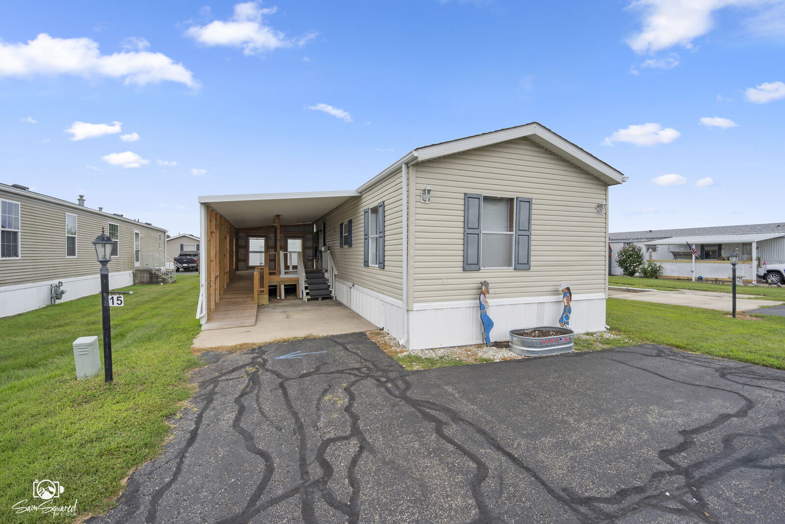 Property Photo: 15 Birch Court IL 60970